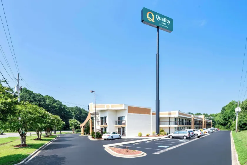 Quality Inn Selma - Smithfield - Image 1