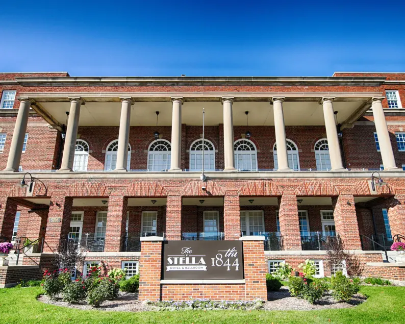 The Stella Hotel & Ballroom - Image 1