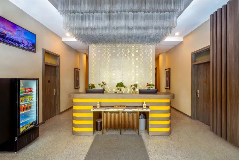 Super 8 by Wyndham Solo - Lobby