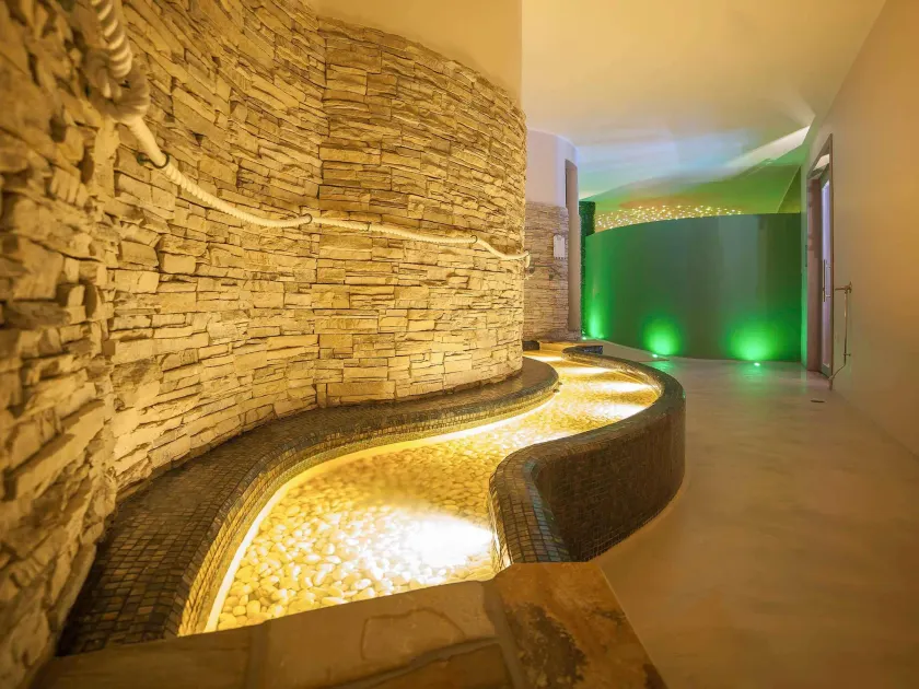 Mercure Olbia Hotel e Spa - Image 1