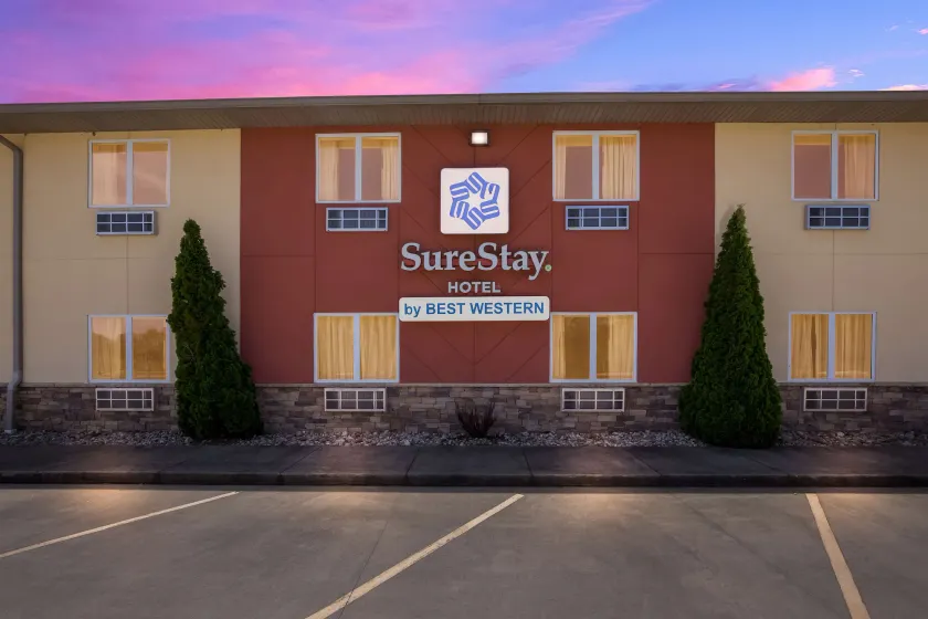 SureStay Hotel by Best Western Whittington Rend Lake - Image 1