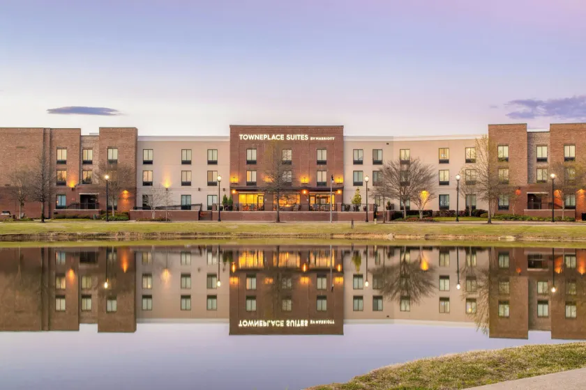 TownePlace Suites by Marriott Jackson Ridgeland/The Township at Colony Park - Image 1