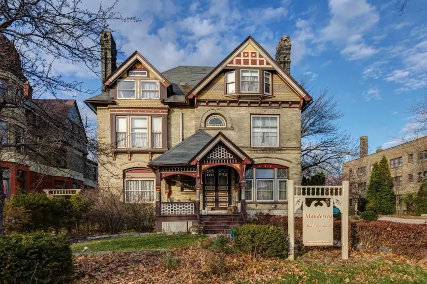 Manderley Bed and Breakfast - Image 1
