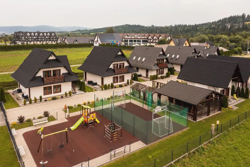 PRZY TERMACH apartamenty, pokoje - podgrzewany basen, hydromasaż i tylko 70m Termy - Image 1