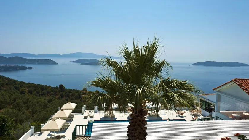 Skiathos Club Hotel Suites - Image 1