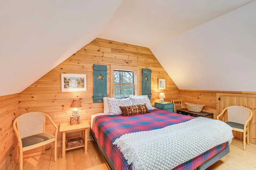Lamoine Cabin w/ Deck ~ 16 Mi to Acadia Natl Park - Innvendig