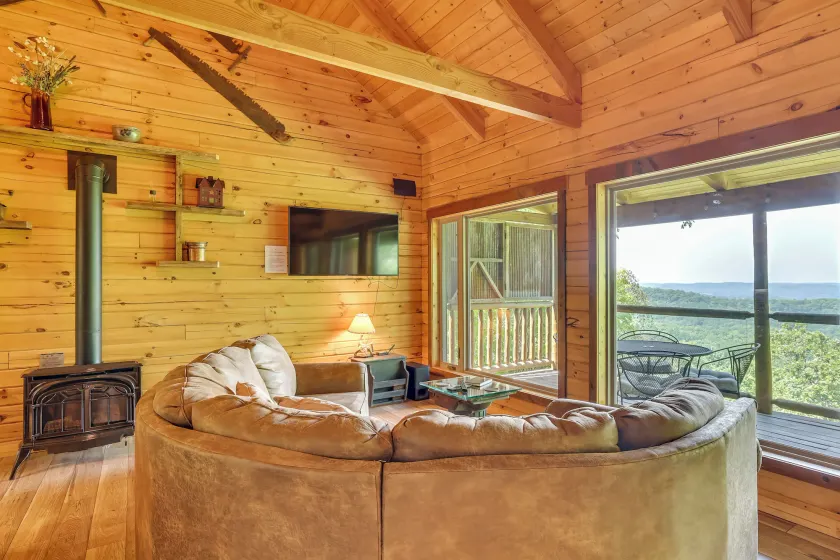 22 Mi to Whitetail Ridge Ski Area: Cozy Getaway - Image 1