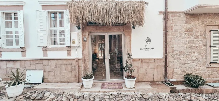 La Luna Otel Cunda - Image 1