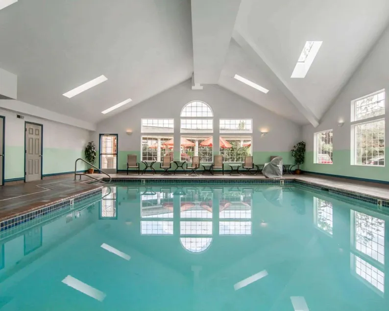 Comfort Suites Corvallis - Image 1