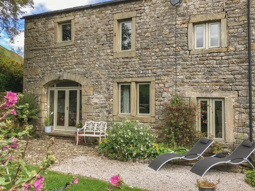 Litton Hall Barn Cottage - Image 1