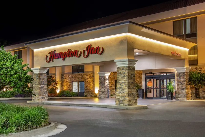 Hampton Inn Adel - Image 1