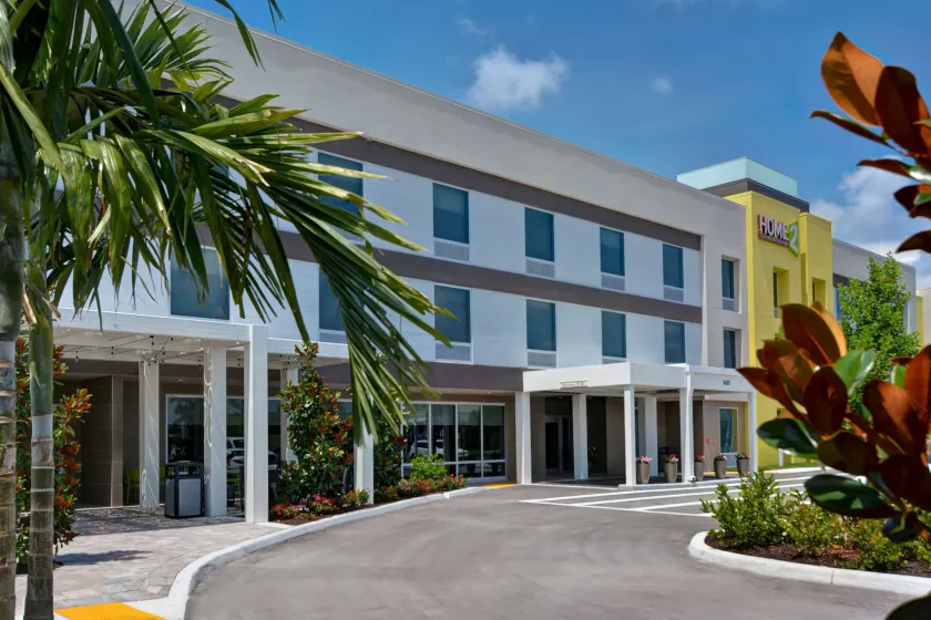 Home2 Suites Naples I-75 Pine Ridge Road, FL - Image 1