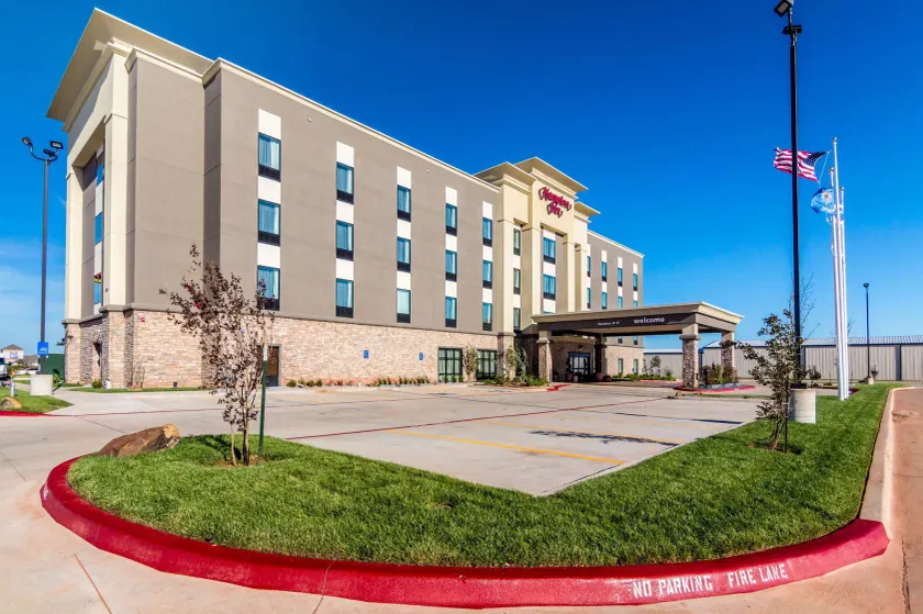 Hampton Inn Oklahoma City Northeast - Image 1
