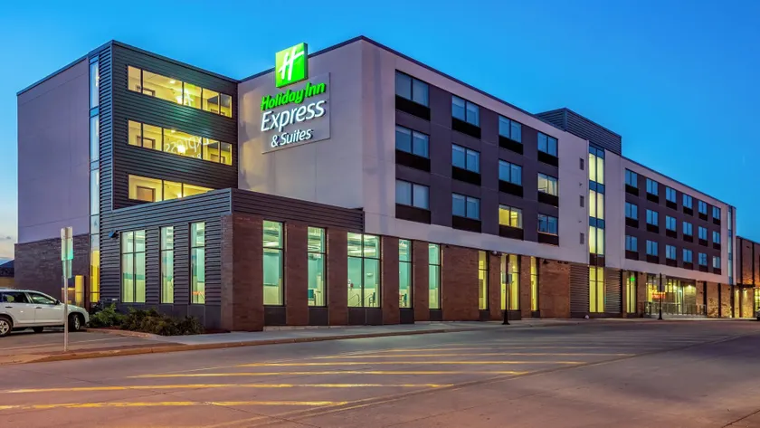 Holiday Inn Express & Suites Platteville by IHG - Image 1