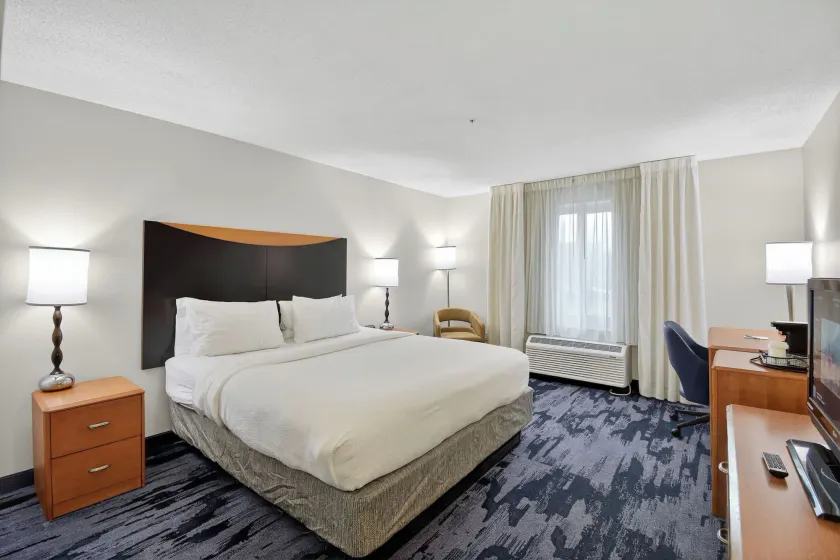 Fairfield Inn & Suites by Marriott Omaha Downtown - Image 1