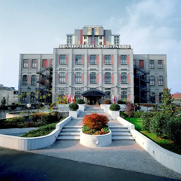 Starhotels Business Palace - Image 1
