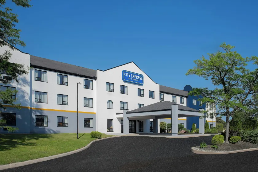 City Express by Marriott Port Hope Cobourg - Image 1