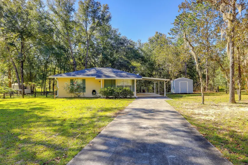 Williston Home w/ Yard: 6 Mi to Devils Den Spring - Interiør