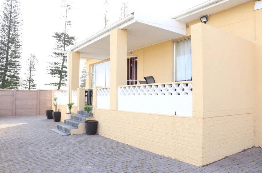 Kwazi Guest House - Image 1