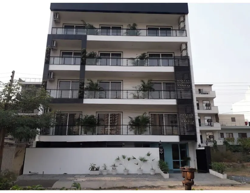 Flora Residency - Image 1