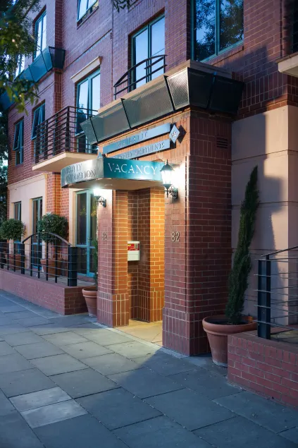 Majestic Tynte Street Apartments - Image 1