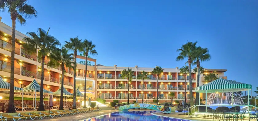 Hotel Baia Grande - Image 1