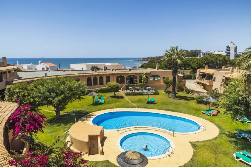 Clube Maria Luisa - Image 1