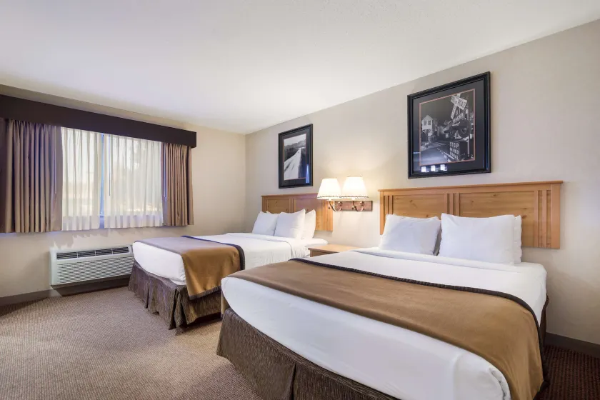 Best Western Golden Spike Inn & Suites - Image 1