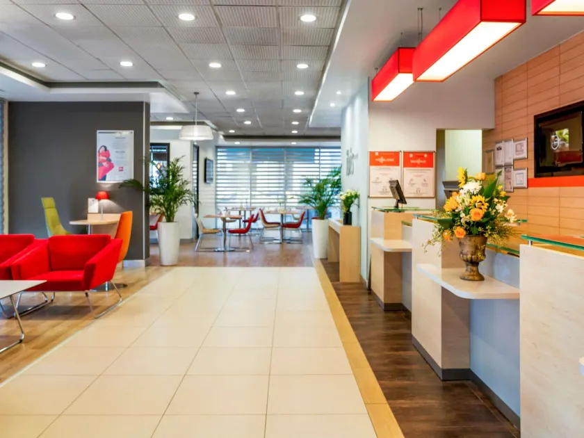 Ibis Izmir Alsancak - Image 1