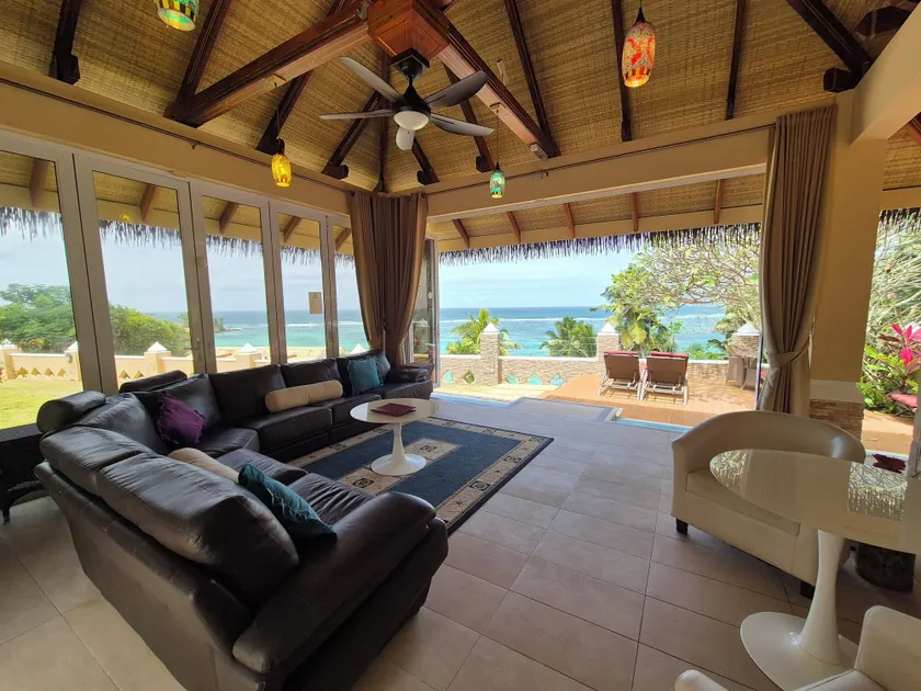 Au Fond De Mer View - Image 1