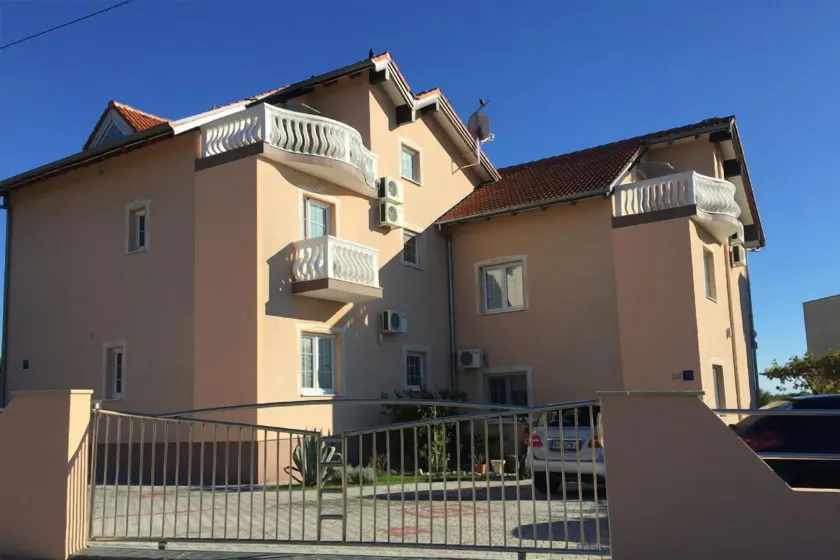 Maretsol Vacation House - Image 1