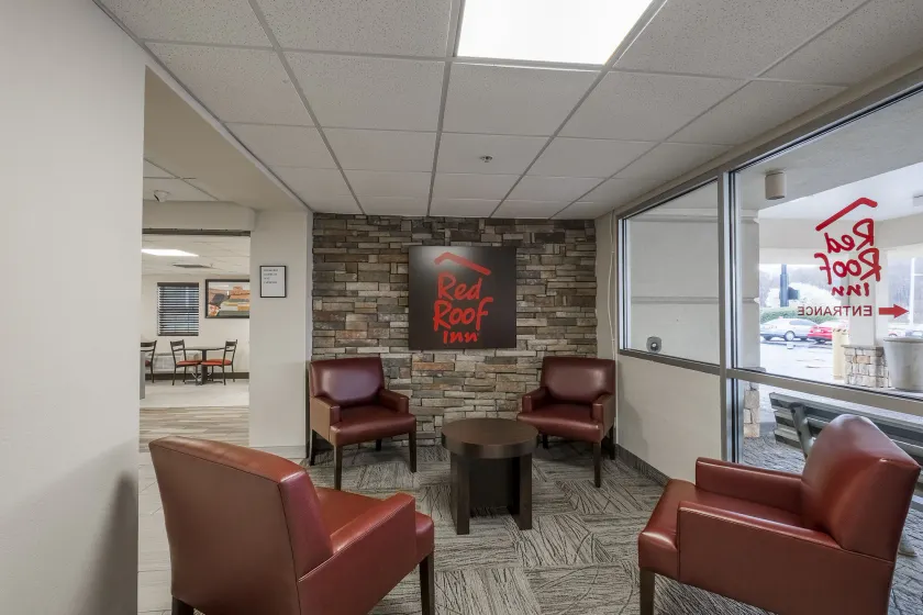 Red Roof Inn Knoxville Central – Papermill Road - Image 1