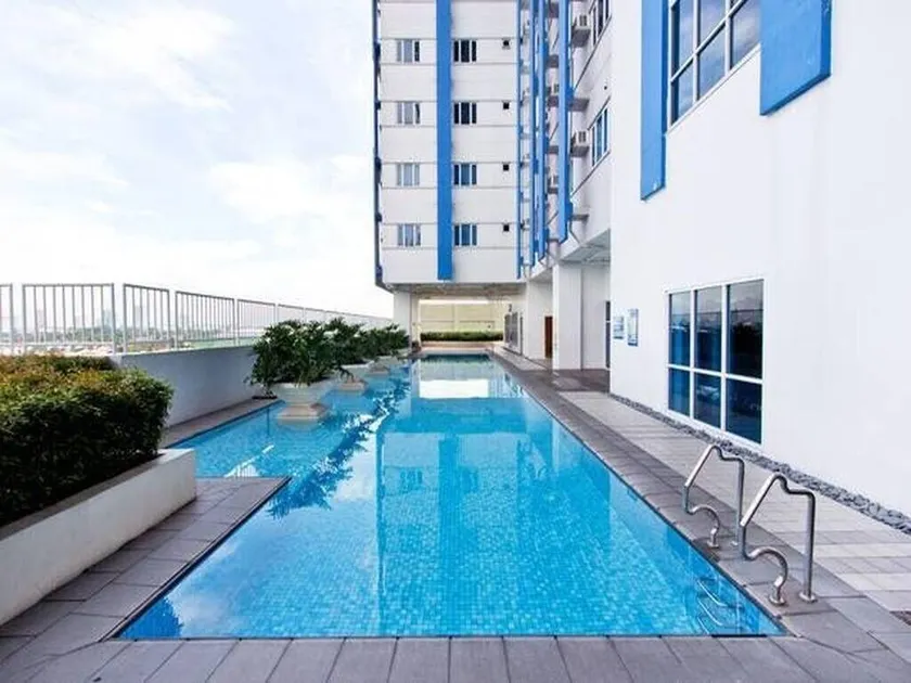 Condo Studio Luxe in Princeton Residences - Image 1