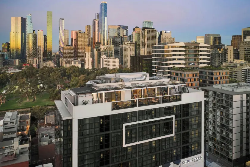 Courtyard by Marriott Melbourne Flagstaff Gardens - Image 1