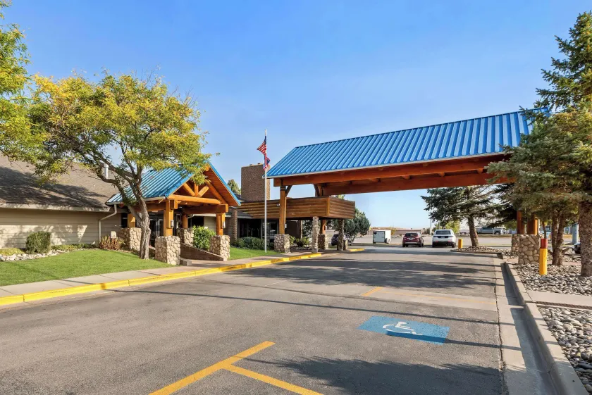 Best Western Tower West Lodge - Image 1