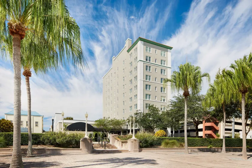 The Terrace Hotel Lakeland, Tapestry Collection by Hilton - Image 1