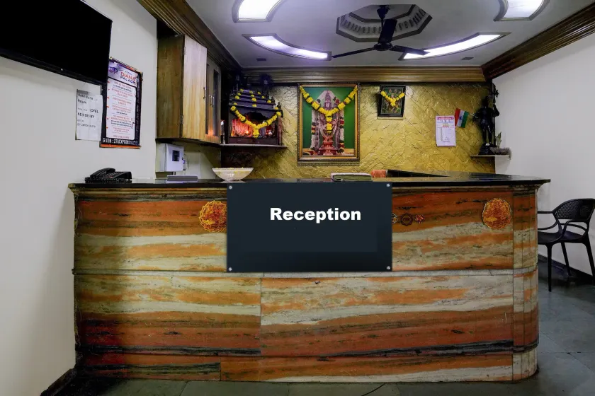 Hotel Diana Palace Ulhasnagar - Lobby