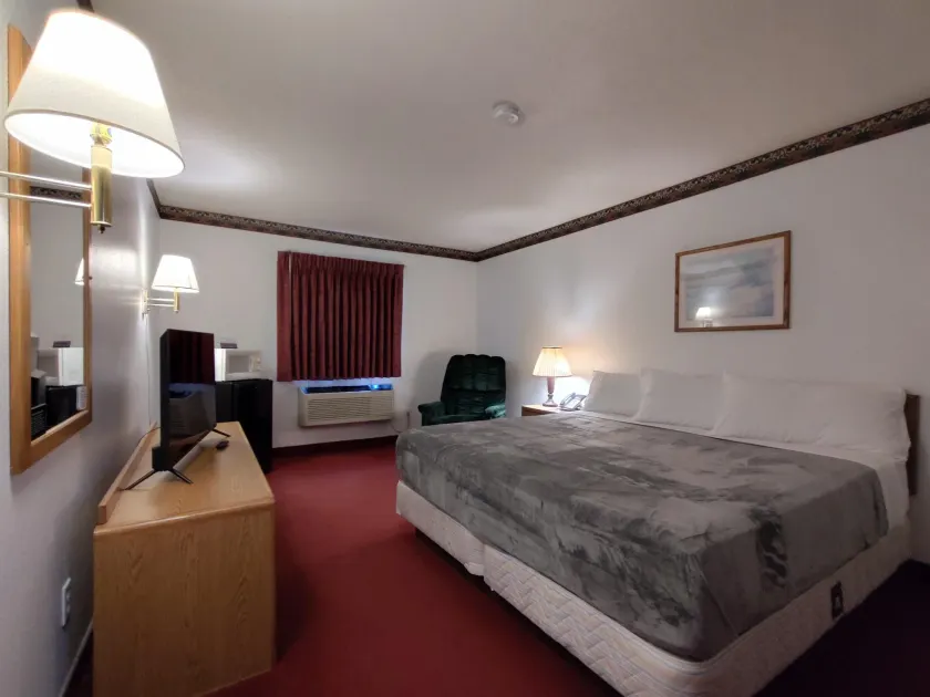 Americas Best Value Inn & Suites Clear Lake - Image 1