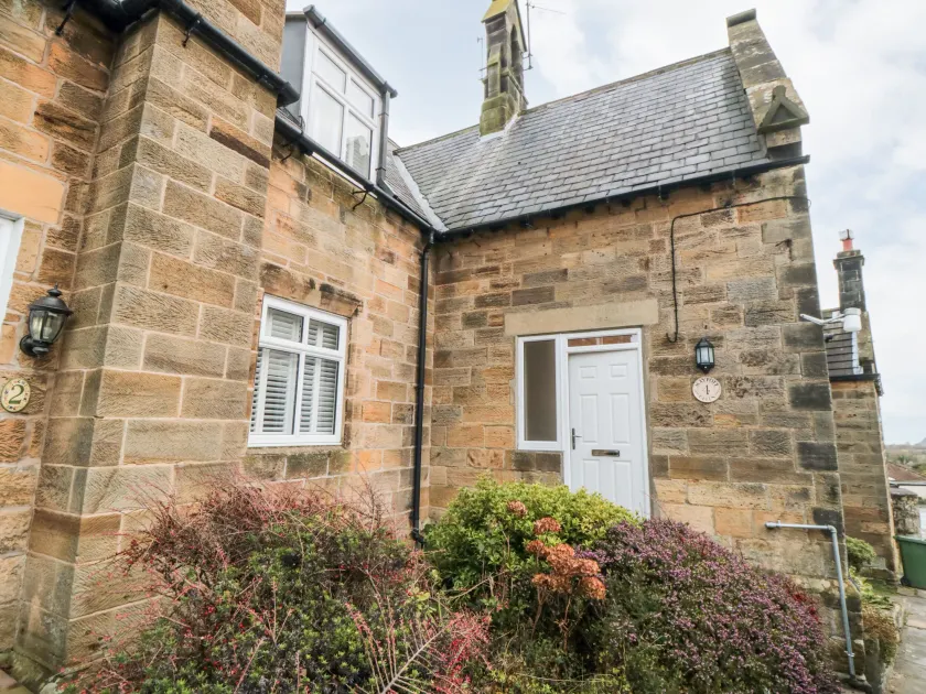 4 Maypole Green - Image 1