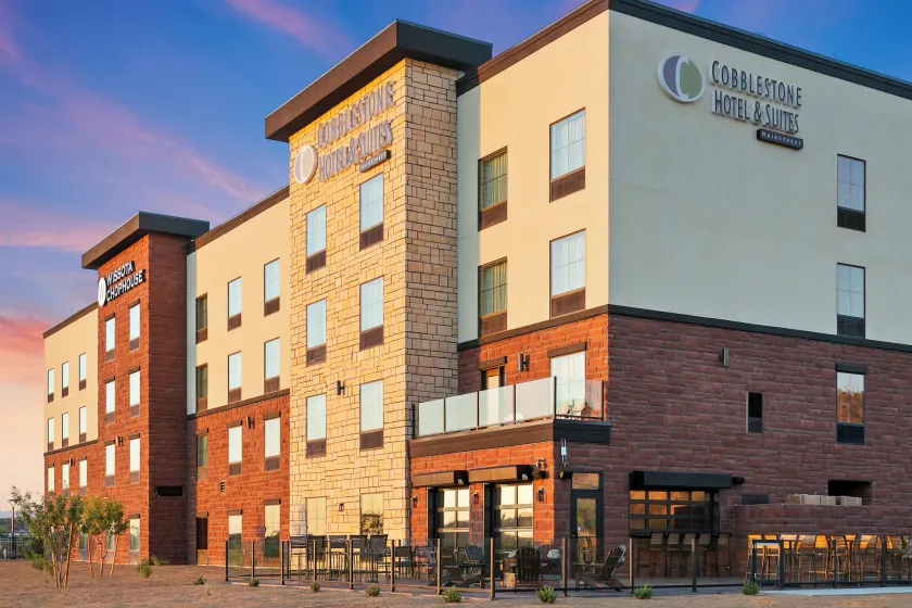 Cobblestone Hotel & Suites - Wickenburg - Image 1