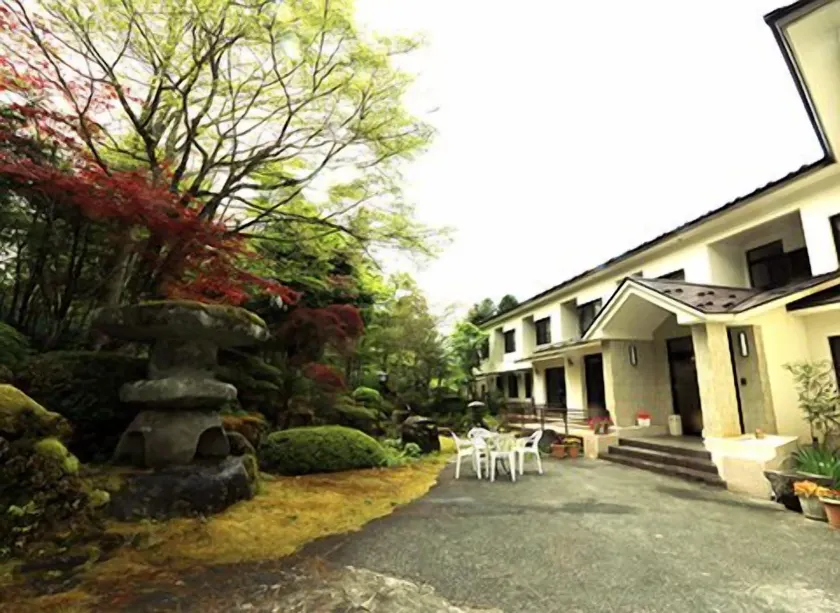Teiensaryo Yamanakako - Image 1