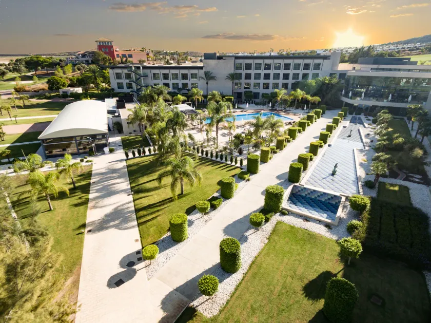 La Finca Resort - Image 1