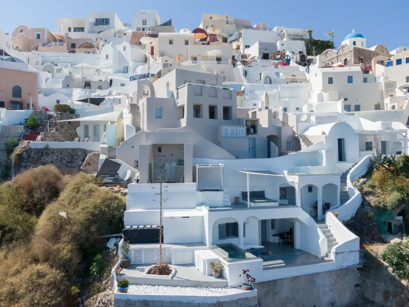 Virginia's Cave Villas - Image 1