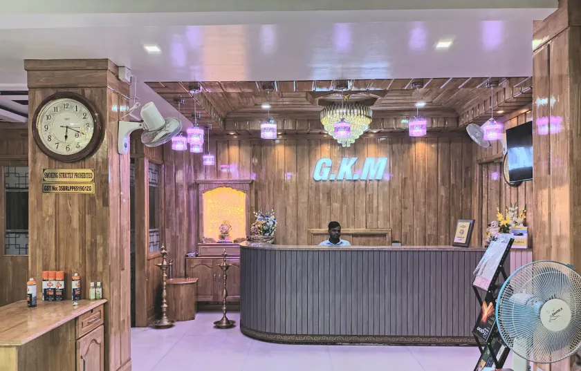 GKM Grand Hotel - Image 1