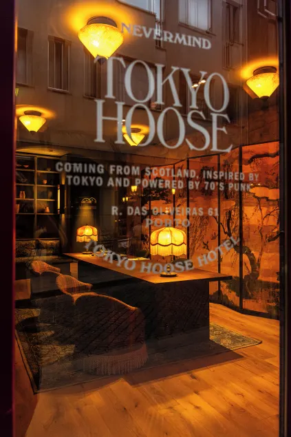 chic&basic Tokyo Hoose - Image 1