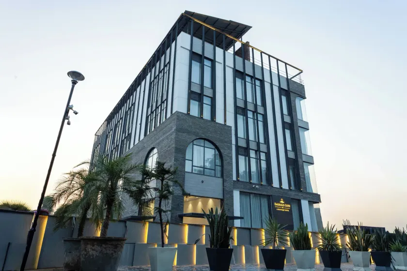 Emerald Luxe A Boutique Hotel Chandigarh Mohali - Image 1