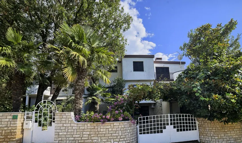Villa Gorana- Apartments - Image 1