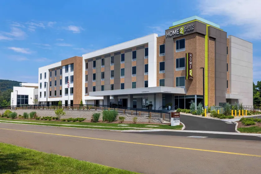 Home2 Suites by Hilton Bristol - Image 1