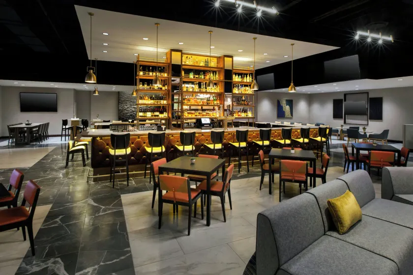 Buffalo Marriott Niagara - Image 1