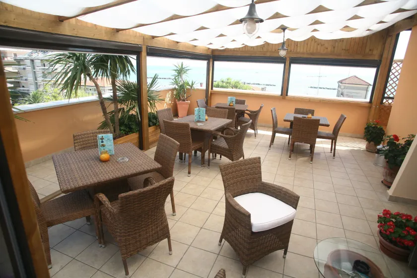 Hotel Victoria - Image 1